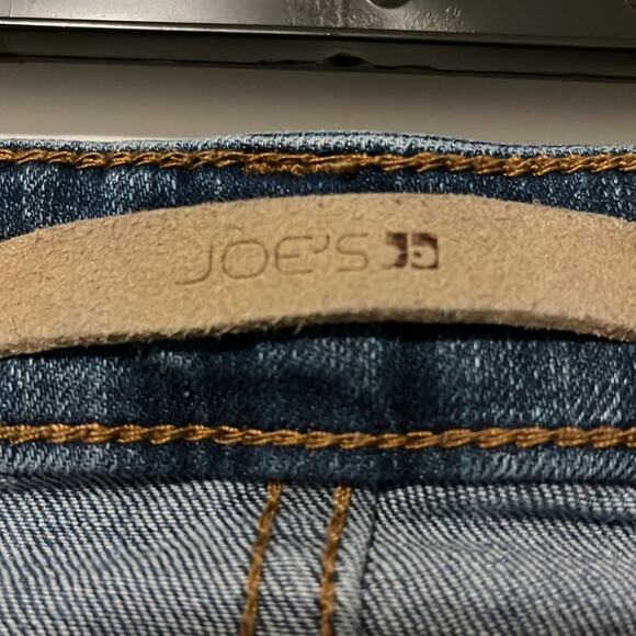 Joe’s Raw Hem Skinny Jeans - Picture 9 of 10